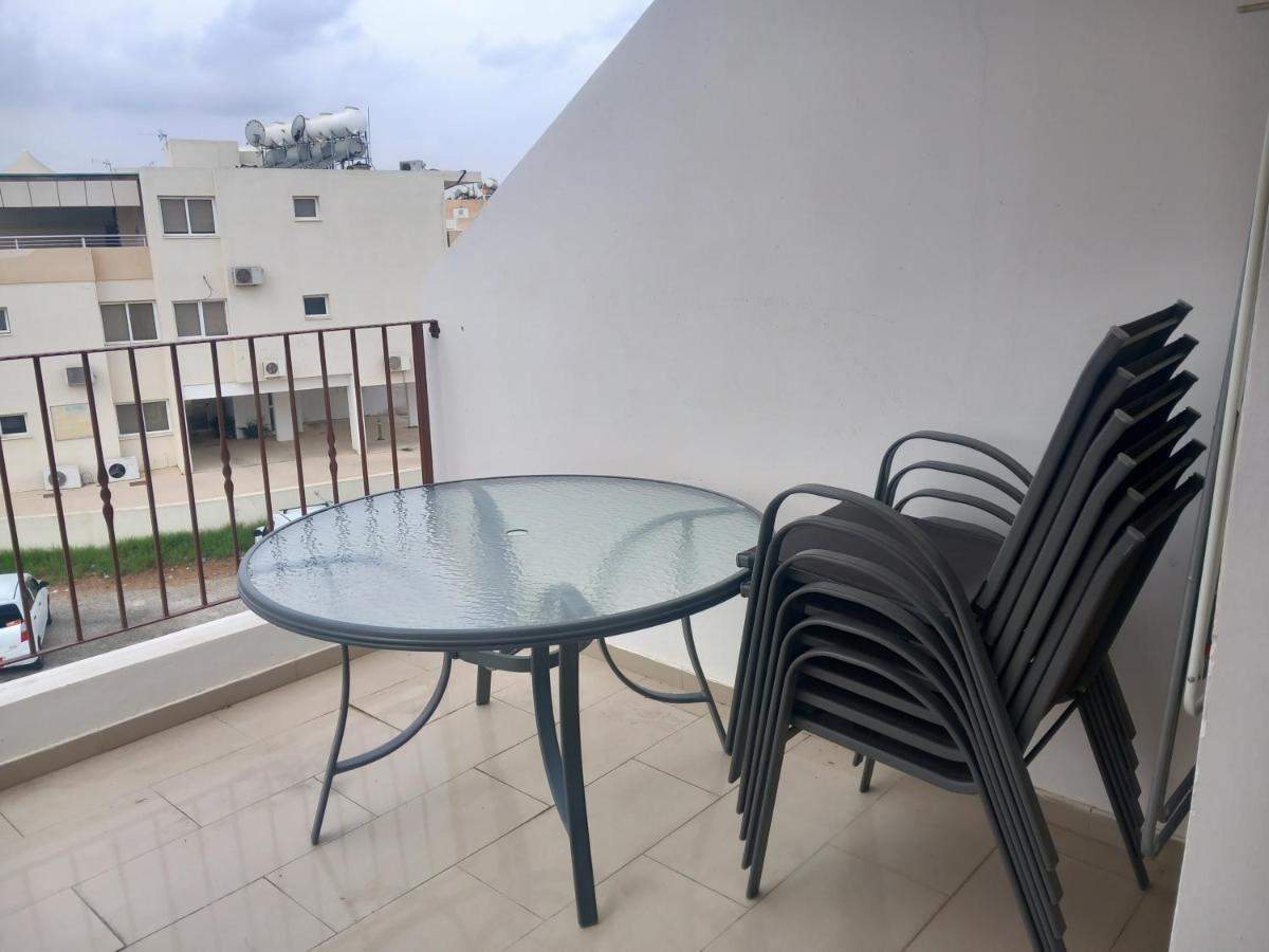 Barlee'S Apartment Paralimni Dış mekan fotoğraf