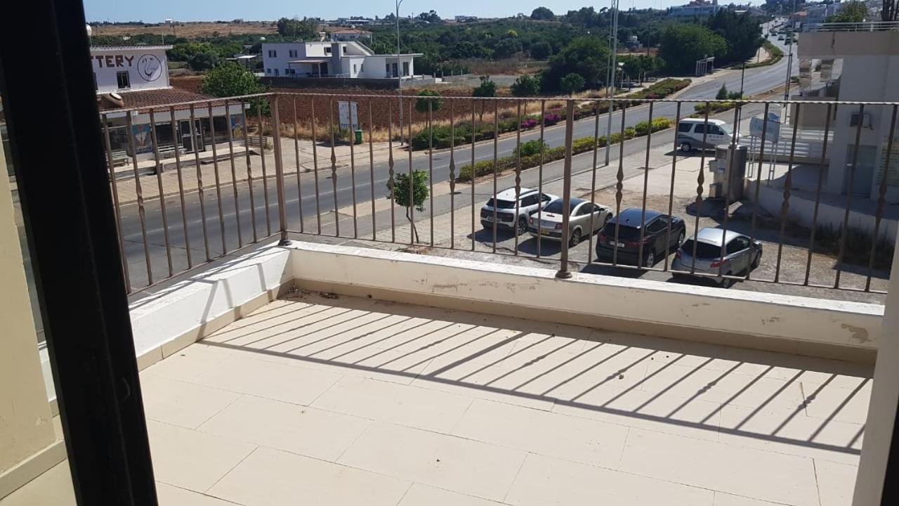 Barlee'S Apartment Paralimni Dış mekan fotoğraf
